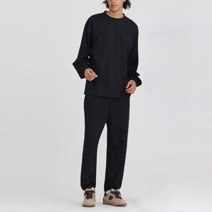 T-shirt personnalisé avec logo brodé de luxe pour homme, coupe ample en polyester, épaules tombantes, streetwear, oversize, décontracté - Product Image 4