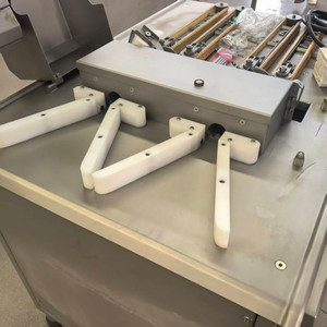 Neue Wurstbindemaschine: Drahtbindungs- und Wickelmaschine für Würste - Product Image 1