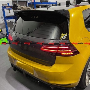 Panneau de porte en fibre de carbone de haute qualité OEM pour <span class=keywords><strong>GOLF</strong></span> <span class=keywords><strong>7</strong></span> Installation facile Kit de carrosserie automobile Mise à niveau haute puissance État neuf <span class=keywords><strong>Prix</strong></span> bas - Product Image 3