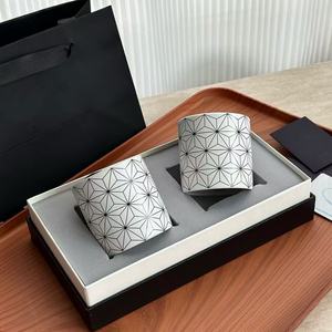 Vela Aromática de Cera de Soya de Lujo con Líneas Irregulares para Relajarse y Disfrutar, Ecológica, Ideal para Regalo - Product Image 4