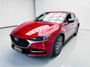 <span class=keywords><strong>Mazda</strong></span> CX-4 2023 d'occasion à faible kilométrage, 2.0L Turbo Automatique, Conduite à Gauche, Écran Tactile, Roues R17, Aide au Stationnement, SUV Compact Confortable, Expédition Rapide - Product Image 2