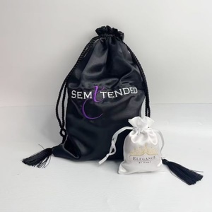 กระเป๋าหูรูดผ้าไหมปักโลโก้ได้ตามต้องการกระเป๋าใส่วิกผ้าซาตินกันฝุ่นพร้อมพู่สำหรับบรรจุวิกผม - Product Image 1