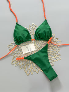 Costume da bagno bikini due pezzi da donna taglie forti in spandex/poliestere tinta unita, altamente elastico e resistente, con slip, ideale per vacanze al mare - Product Image 2