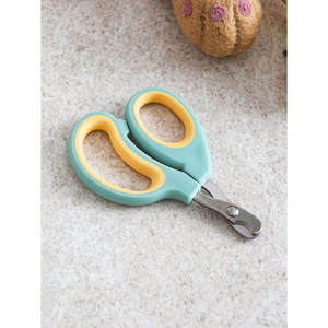 Recortador de uñas de acero inoxidable personalizado de alta calidad para mascotas con garra de agarre de gato parte superior verde para limpieza del cuidado del cabello de animales - Product Image 1