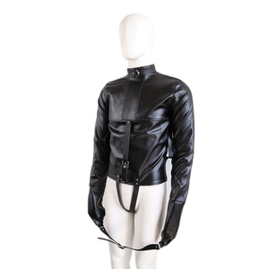 Traje de Cuero Sintético HM para Restricción, Arnés Corporal Fetiche BDSM, Arnés Sexy para Auto-Bondage, Camisa de Forzaje para Juegos con Cuerdas, Varios Colores - Product Image 2