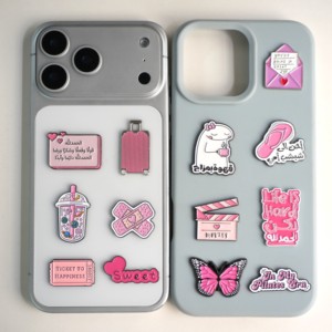 Nouveauté 2026 : Épingles personnalisées en émail souple – Autocollants pour téléphone thème Fille Rose et Arabe, Stock usine disponible pour la décoration de téléphones/sacs - Product Image 1