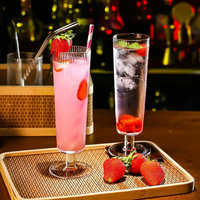 Verre à cocktail vertical à rayures flûtes à champagne clair bar à tige nervurée long verre à boissons pour les fêtes vente en gros