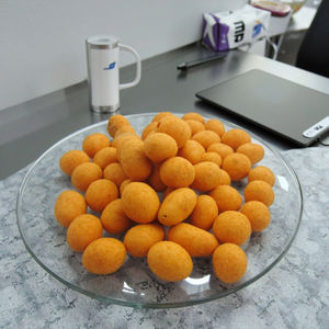 Precio al por mayor de calidad alimentaria Chilli Peanuts-Certificado BRC, embalaje personalizado para supermercado y bar - Product Image 4