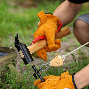 Marteau de tente de camping extérieur en métal noir avec tire-clou pour bâche et usage de survie - Product Image 1
