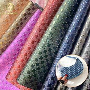 Cuero Sintético PU Perlado con Patrón <span class=keywords><strong>de</strong></span> Tablero <span class=keywords><strong>de</strong></span> Ajedrez a Cuadros con Impresión Metálica <span class=keywords><strong>de</strong></span> 0.9MM para Bolsos, Zapatos y Manualidades - Product Image 1