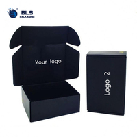Boîtes d'emballage en papier pliables noires durables personnalisées pour chaussures et vêtements, avec base carrée en carton ondulé de luxe, gaufrées et enduites