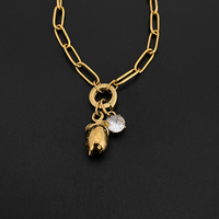 Bracelet chaîne trombone en acier inoxydable plaqué or 14 carats pour femme avec pendentif breloque fraise diamantée Emanco