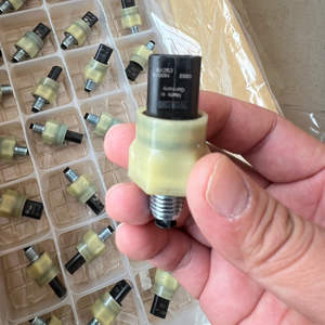 Nuevo para <span class=keywords><strong>BMW</strong></span> Sensor <span class=keywords><strong>de</strong></span> presión <span class=keywords><strong>de</strong></span> aceite 12618613333 Modelos 12 61 8 613 333 F22 F30 F10 Compatible - Product Image 2