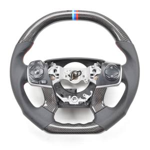 <span class=keywords><strong>Volante</strong></span> de Fibra de Carbono Forjado Personalizado para Toyota Camry Gen 8th 2018-2023 Estilo <span class=keywords><strong>Deportivo</strong></span> <span class=keywords><strong>TRD</strong></span> con Forma de D y Cuero Perforado - Product Image 5