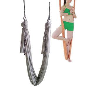 Hamac de yoga en soie Premium EIGFOH YGHK-38 Offre une sensation douce et luxueuse pour un confort inégalé pendant les inversions et les enveloppements - Product Image 1