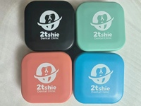 Support de prothèse dentaire Portable et boîte de rangement étui à bretelles dentaires pièces OEM processus d'extrusion taille et Logo personnalisables matériau ABS/PC