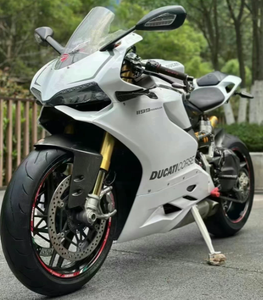 Moto d'<span class=keywords><strong>Occasion</strong></span> Ducati Panigale 1199S 1198cc Puissante et Élégante - Product Image 6