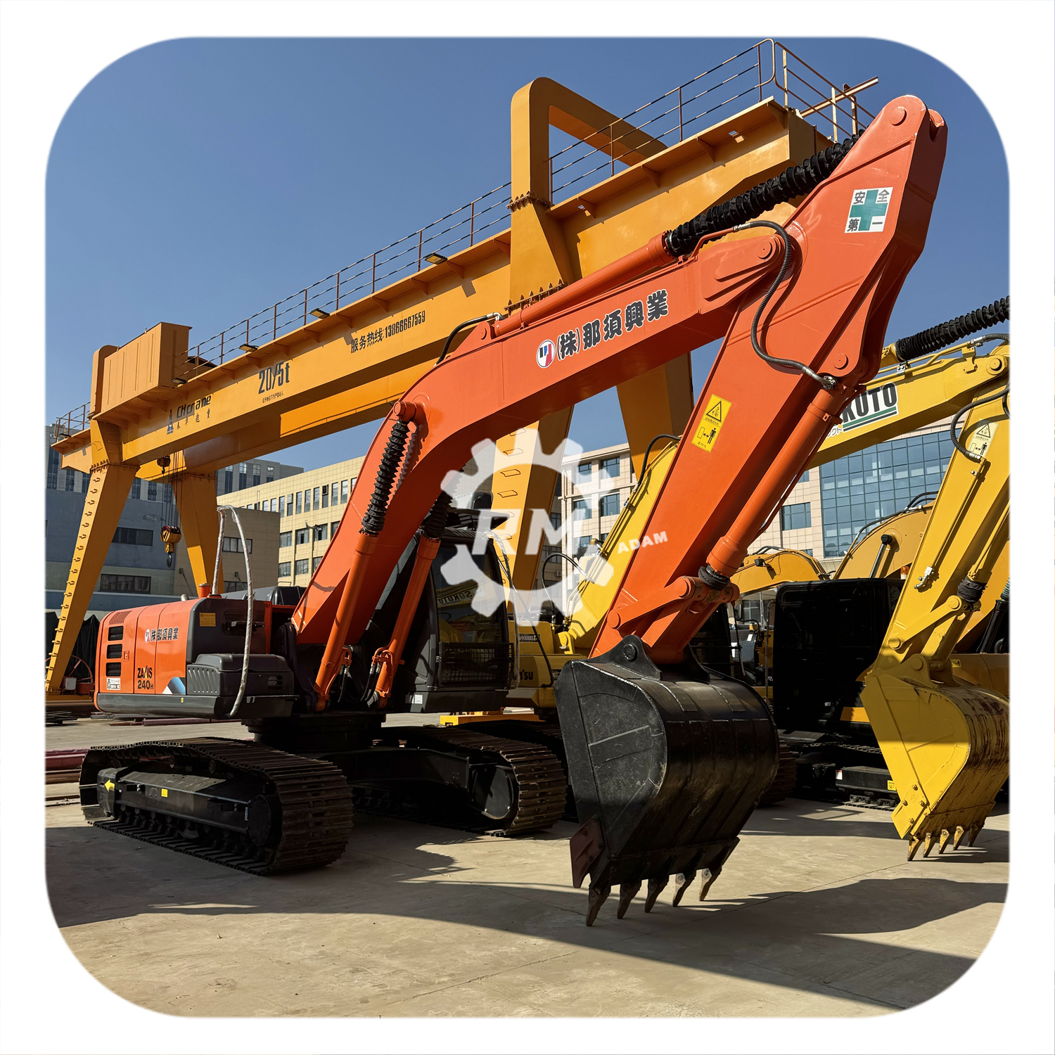 In Stock ZX225US Hitachi Excavator Good Condition Mining Excavator