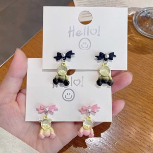 Aretes con Diseño de Osito Adorable, Chapados en Oro, de Aleación, para Mujer, Set de Regalo con Detalles de Cristal y Diamantes de Imitación - Product Image 4