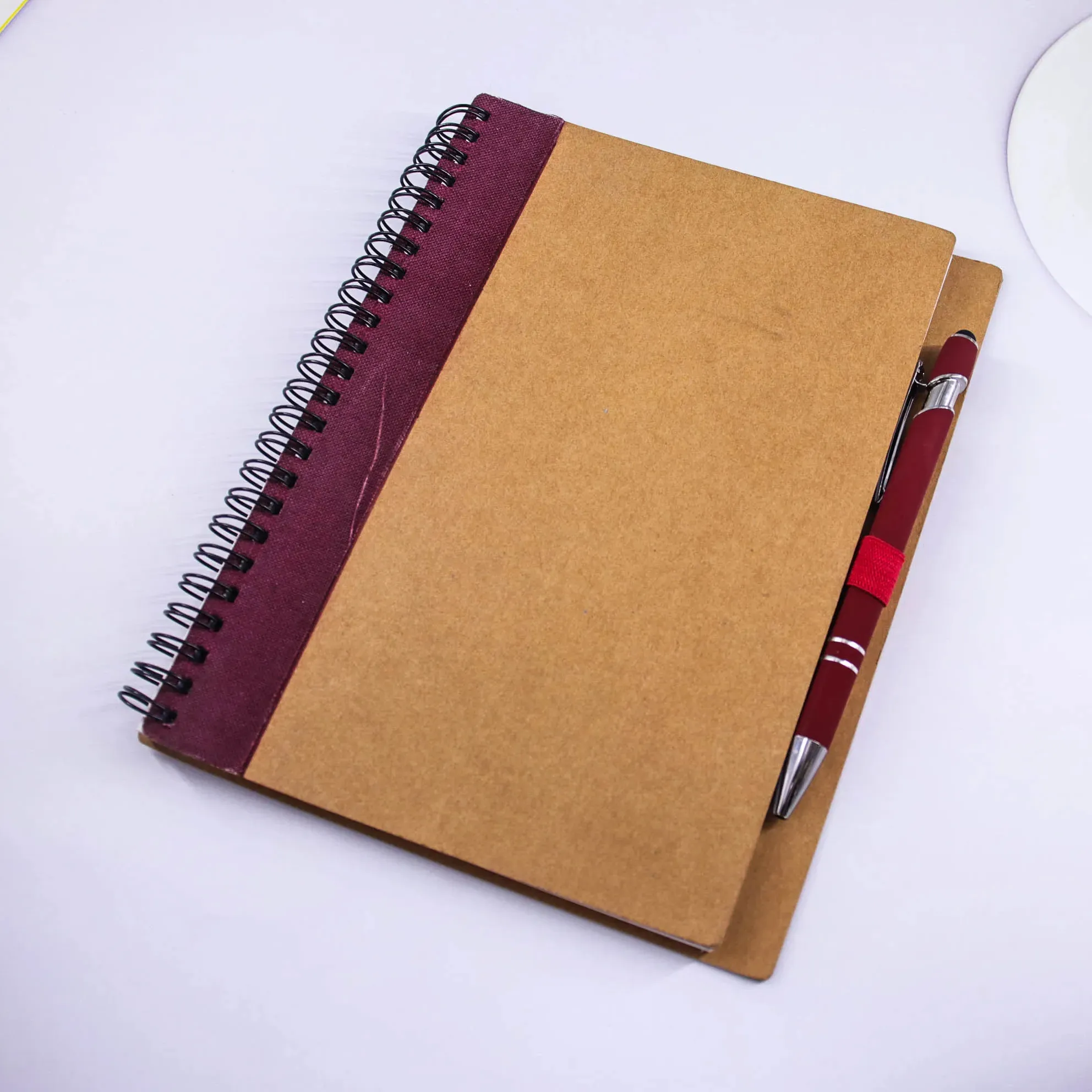 फैंसी गर्ल्स डायरी डायरी 2024 स्कूलों के लिए स्कूल के पेपर नोटबुक के लिए छात्रों के लिए अनुकूलन योग्य कस्टम नोटबुक नोटबुक