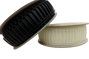 Agrafes élastiques robustes à forte capacité de charge pour optimiser l'efficacité de l'emballage en remplaçant les colliers de serrage manuels - Product Image 5