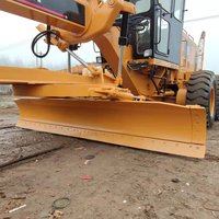 Niveleuse à moteur d'occasion bon marché CAT 140H en bon état avec une efficacité de travail élevée et de faibles heures de fabrication récente au Pérou