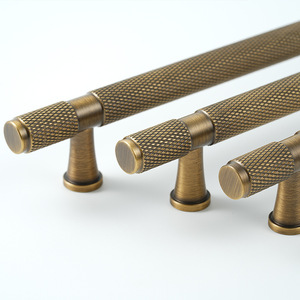 Tiradores de latón macizo estilo americano con diseño moleteado <span class=keywords><strong>AB</strong></span>, acabado latón envejecido, para muebles, gabinetes, cajones y cómodas - Product Image 2