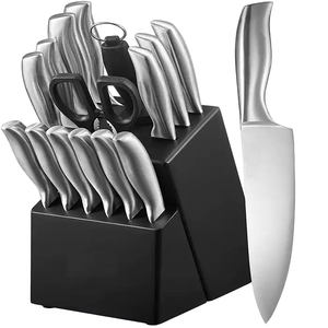 Ensemble <span class=keywords><strong>de</strong></span> couteaux <span class=keywords><strong>de</strong></span> <span class=keywords><strong>cuisine</strong></span> professionnels <span class=keywords><strong>de</strong></span> qualité supérieure en acier inoxydable à haute teneur en carbone, 16 pièces, avec bloc en bois noir - Product Image 1