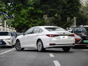 <span class=keywords><strong>Lexus</strong></span> ES 200 2023 Edición Excellence, Sedán de Lujo Usado Premium, 2.0L 127kW 173hp CVT FWD, Confort Ejecutivo, Seguridad Inteligente - Product Image 5