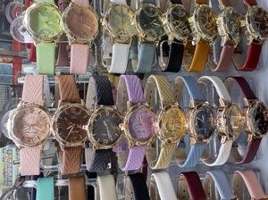 Reloj Inteligente de Moda para Mujer, Pantalla LCD de 1.3 Pulgadas, Bluetooth, Monitor de Ritmo Cardíaco, Correa de Cuero, Caja Redonda de 38mm - Product Image 3