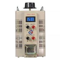 Régulateur de tension AC monophasé Transformateur variable Variac avec enroulement en cuivre Affichage LCD Utilisation SVC