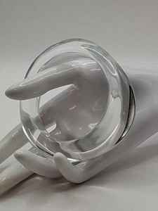 กำไลเรซิ่นน้ำหนักเบาสำหรับผู้หญิงที่มีลวดลายสีสันสดใส ทนทานและมีสไตล์ - Product Image 5