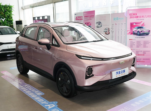 2024 Geely auto elettriche adulti geometria del veicolo <span class=keywords><strong>E</strong></span> lucciola 401KM modello di veicoli elettrici <span class=keywords><strong>a</strong></span> buon mercato coupé elettrica Smart Best Suv Car - Product Image 3