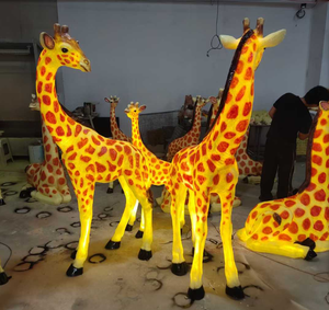 Lámpara LED con Forma de Ciervo, Personalizada, con Cuerpo de Resina de Fibra de Vidrio Transparente IP65, para Decoración de Jardines, Céspedes y Parques al Aire Libre, para Navidad y Ramadán - Product Image 1