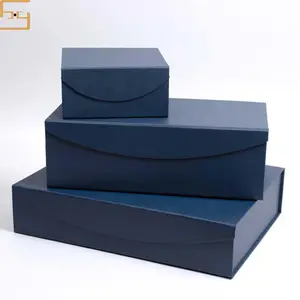 Small Business Gift Packaging Paper Box in White for Elegant Presentation