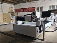 Machine de gravure laser à fibre économique 120W/200W, poinçonnage moteur, décapage de peinture, ponçage miroir, fonctionnement automatique et facile