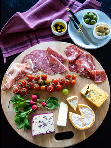 Planche à charcuterie surdimensionnée <span class=keywords><strong>en</strong></span> <span class=keywords><strong>bois</strong></span> de chêne, planche à fromage extra large, planche de service avec poignée pour servir les fromages - Product Image 5