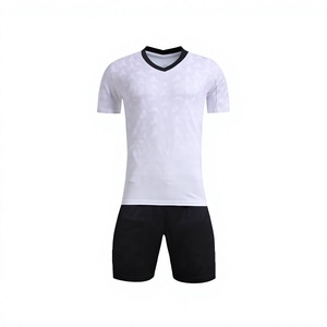 Conjunto de Camiseta de Fútbol Personalizada para Hombre |   Uniforme de Fútbol Sencillo |   Conjunto Deportivo de Poliéster de Secado Rápido |   Equipo de Entrenamiento OEM ODM para Todas las Temporadas - Product Image 1