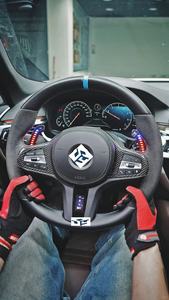 Volante de Cuero Perforado de Fibra de Carbono Personalizado para BMW Serie G LCI G20 G30 G21 G22 G23 320i 325i 330i 2019 2020 <span class=keywords><strong>2023</strong></span> - Product Image 4