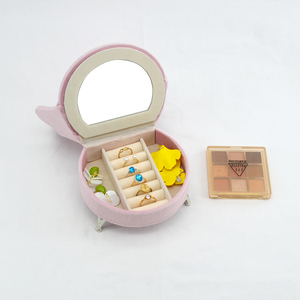 Sofa-Style Cute Velvet Rectangle Jewelry Box with Plain Pattern and Mirror for Valentine's Day <b>Ring</b> and Necklace <b>Storage</b> - Product Image 2