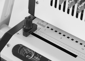 Nanbo Văn Phòng Trường Học Trang Chủ CW2500A Lược Và Dây <span class=keywords><strong>3</strong></span> <span class=keywords><strong>1</strong></span> Nhựa Comb Đôi Xoắn Ốc Vòng Dây Ràng Buộc Máy - Product Image 4