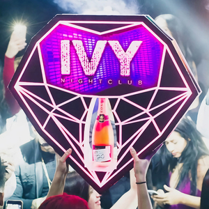 Offres Spéciales d'usine conceptions personnalisées présentateur <span class=keywords><strong>de</strong></span> bouteilles Led pour discothèque panneaux <span class=keywords><strong>de</strong></span> conseil <span class=keywords><strong>de</strong></span> service Glorifier présentoir éclairé par LED - Product Image 5