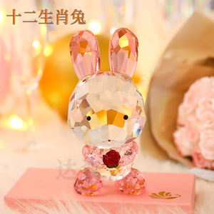 Ornement du zodiaque en forme de lapin en cristal rose avec rose rouge, cadeau de la Saint-Valentin, décoration créative - Product Image 1