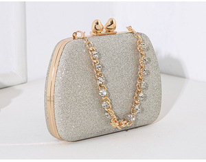 BESTELLA <span class=keywords><strong>donna</strong></span> <span class=keywords><strong>pochette</strong></span> in resina di caramelle con cuore tempestato di diamanti borse da sera con decorazione catene - Product Image 5