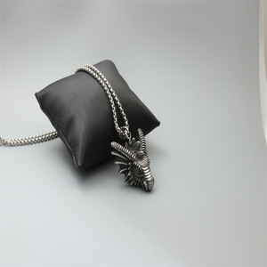 สร้อยคอจี้หัวมังกรสแตนเลส สไตล์พังก์ ของขวัญเครื่องประดับรูปสัตว์ - Product Image 3