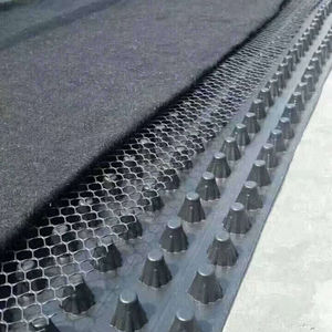 Tablero <span class=keywords><strong>de</strong></span> drenaje <span class=keywords><strong>de</strong></span> bobina <span class=keywords><strong>de</strong></span> impermeabilización HIPS HDPE para techos <span class=keywords><strong>de</strong></span> garaje Jardines Fútbol y campos <span class=keywords><strong>de</strong></span> golf Precio bajo - Product Image 5