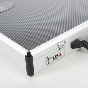 Estuche de aluminio Xingda Optics Changxin para lentes 266, kit de inserción de lentes ópticas para examen ocular - Product Image 2