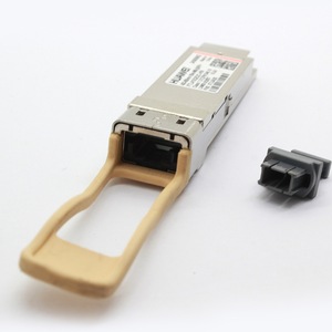 Módulo Óptico Multimodo FTL 40G 850nm 100m MPO para Redes de Centros de Datos - Product Image 4