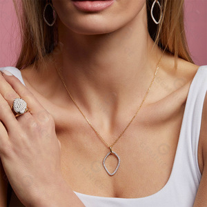 Pendentif en or jaune Gemnel avec diamants, or 18 carats, pendentif avec diamants ronds pour femmes - Product Image 5