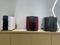 Distributeur d'eau électrique de bureau Lonsid OEM, sans bouteille, pour usage domestique, facile à utiliser, avec eau chaude, froide et rafraîchie, boîtier en plastique